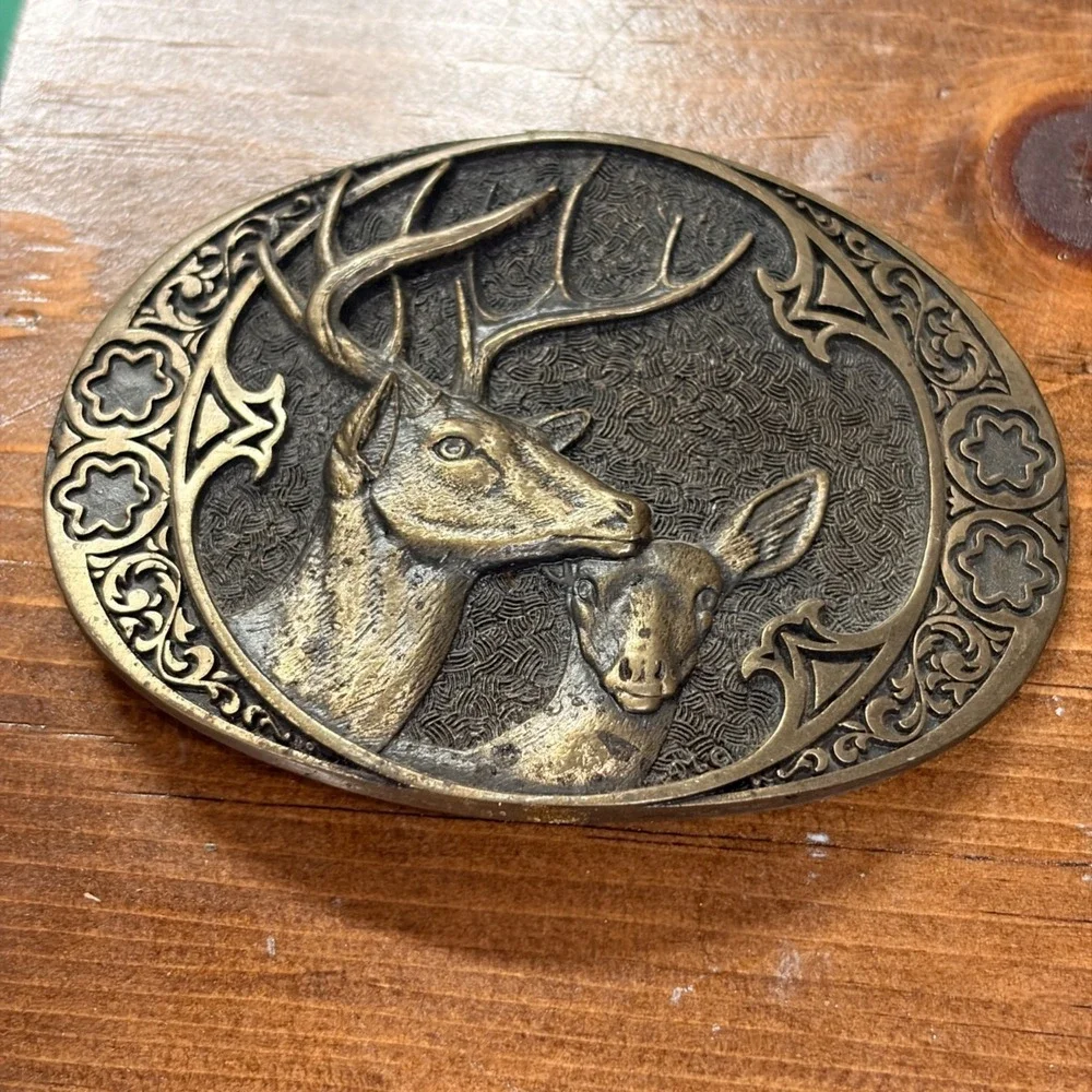 Vintage Solid Brass Buckle‎ Deer & Doe Oval By Award Design Medals USA Hunter